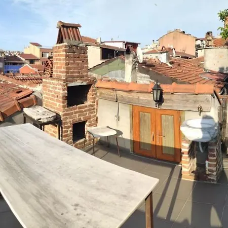 Dom wakacyjny Historic House Surrounded By Attractions In Balat